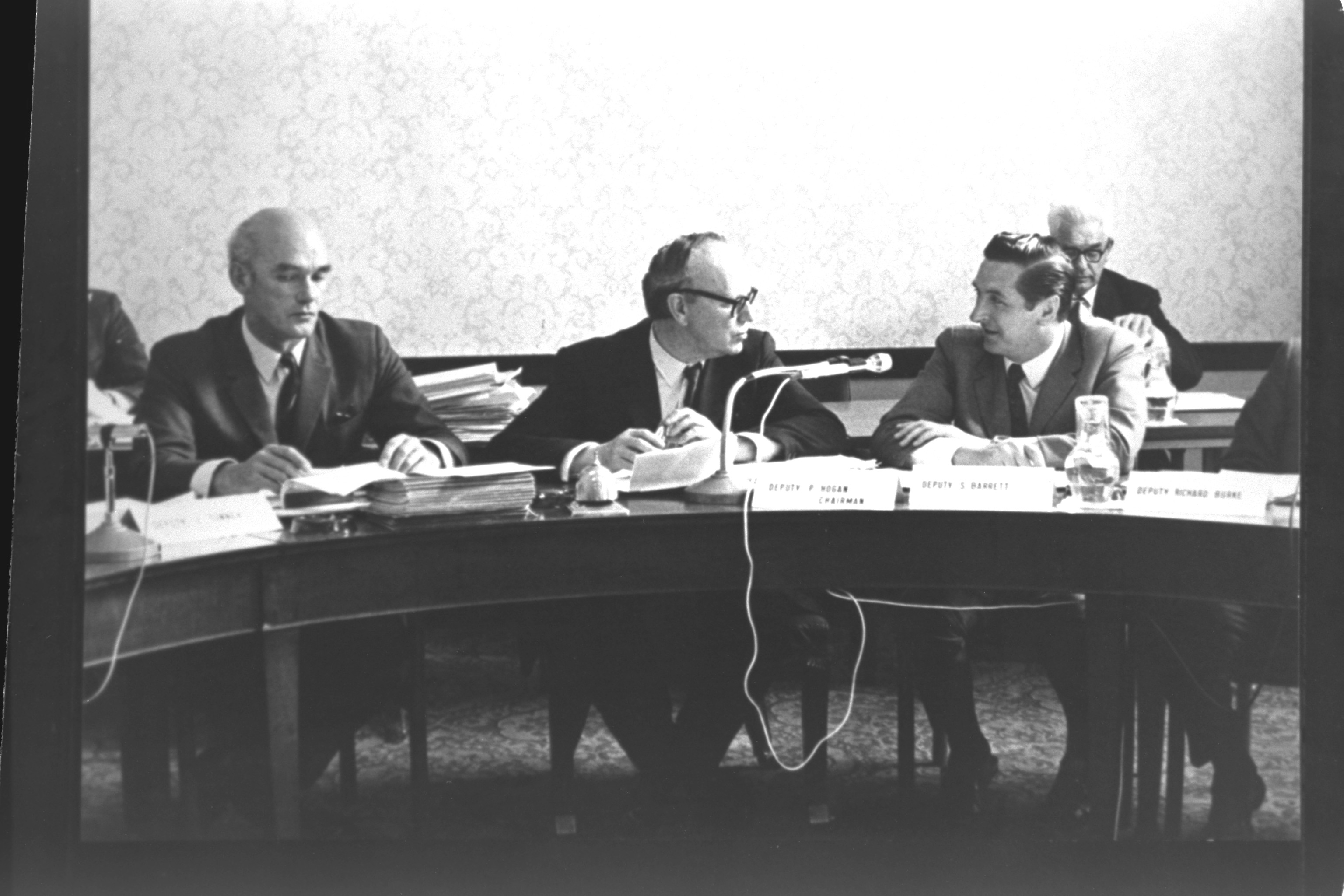 The PAC Meeting in Room 114 Leinster House, 1 July 1971. This image is reproduced courtesy of the RTÉ Archive. 